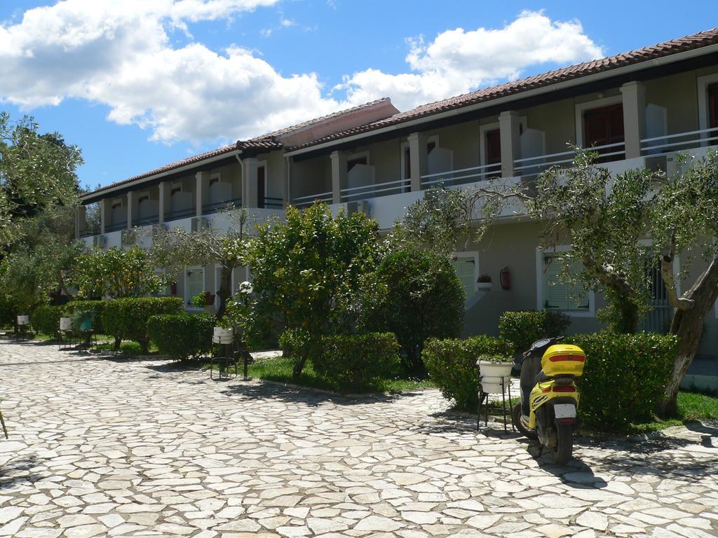 Alexandros Studios Apartments Roda  Extérieur photo